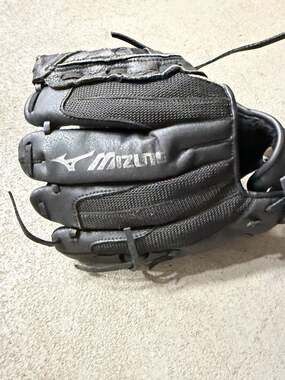 Mizuno GPP1050Y3 Prospect 10.5" Mitt,